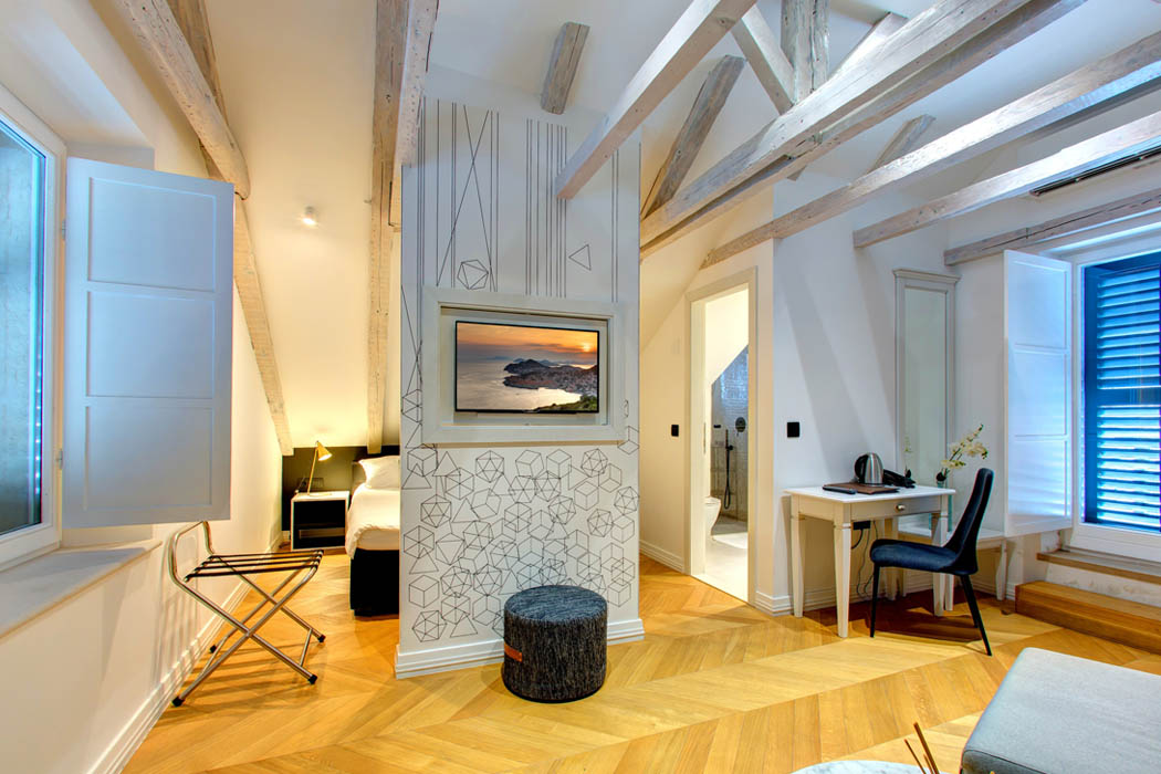 Forty Four Luxury Rooms