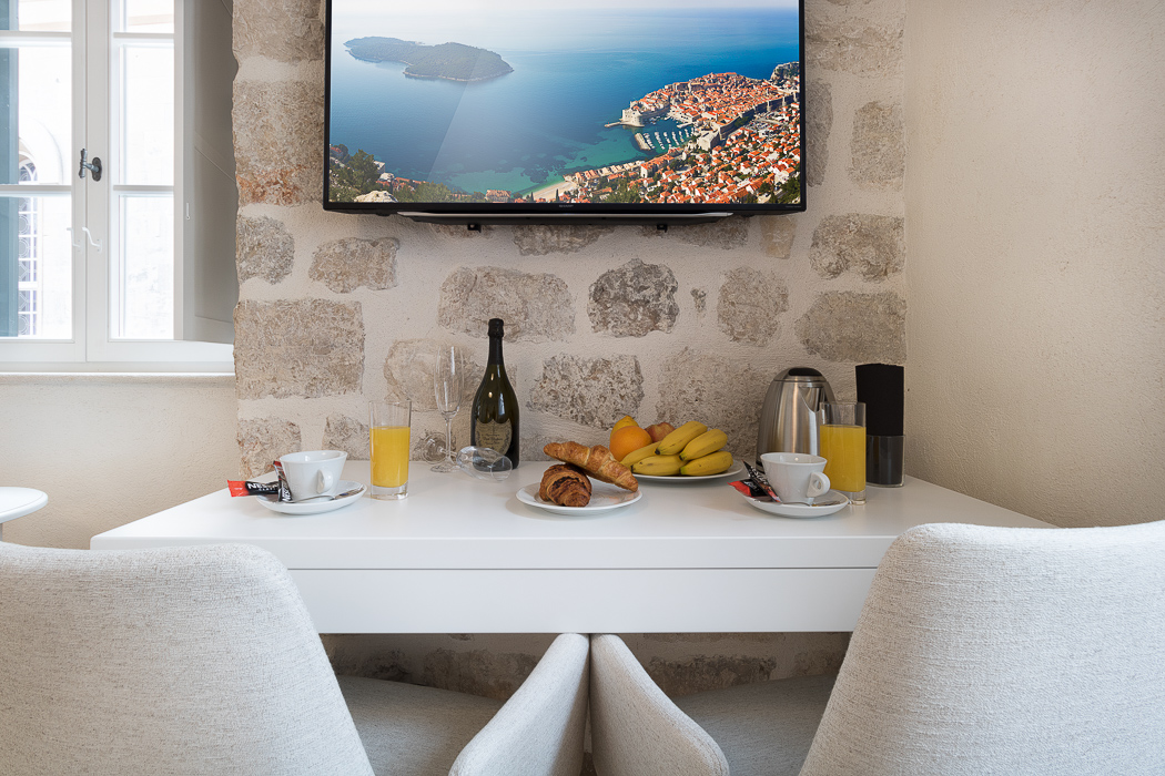Forty Four Luxury Rooms