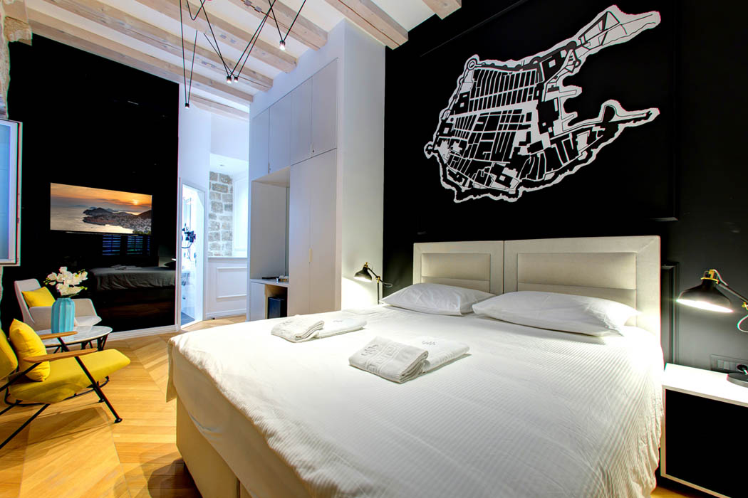 Forty Four Luxury Rooms