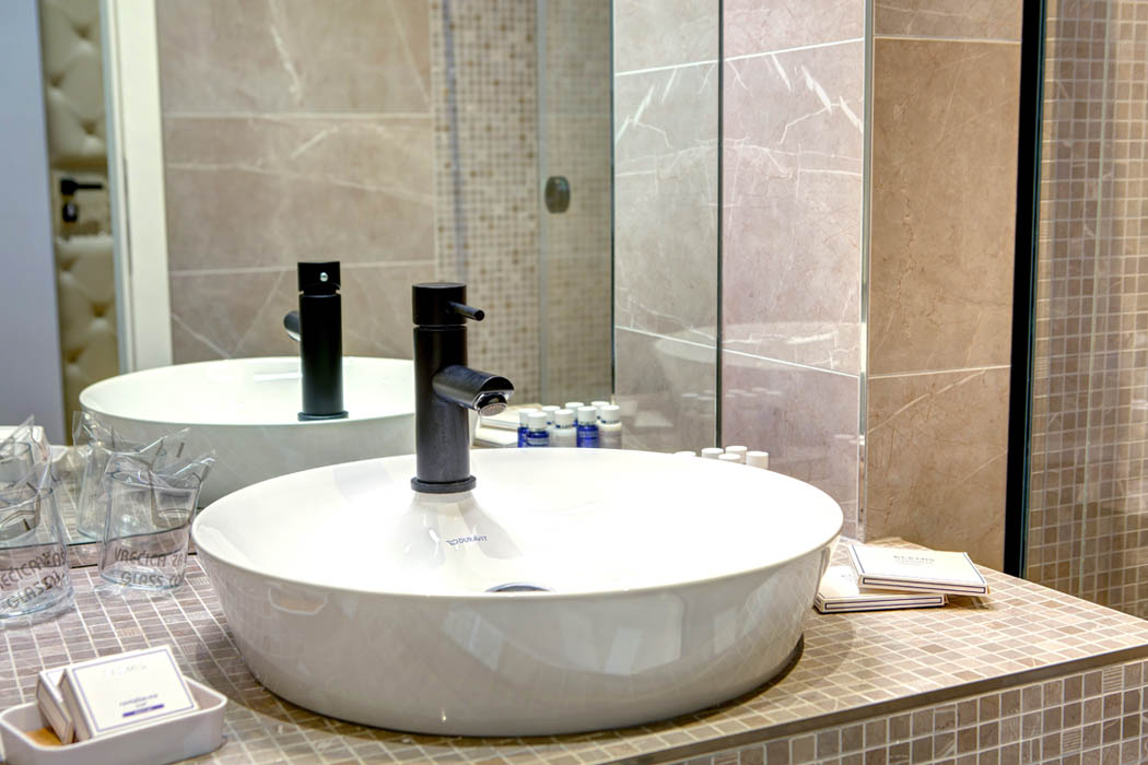 Forty Four Luxury Rooms