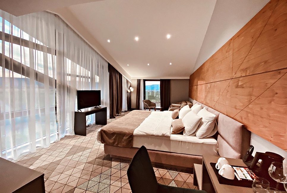 Emporia Wine Dine Hotel