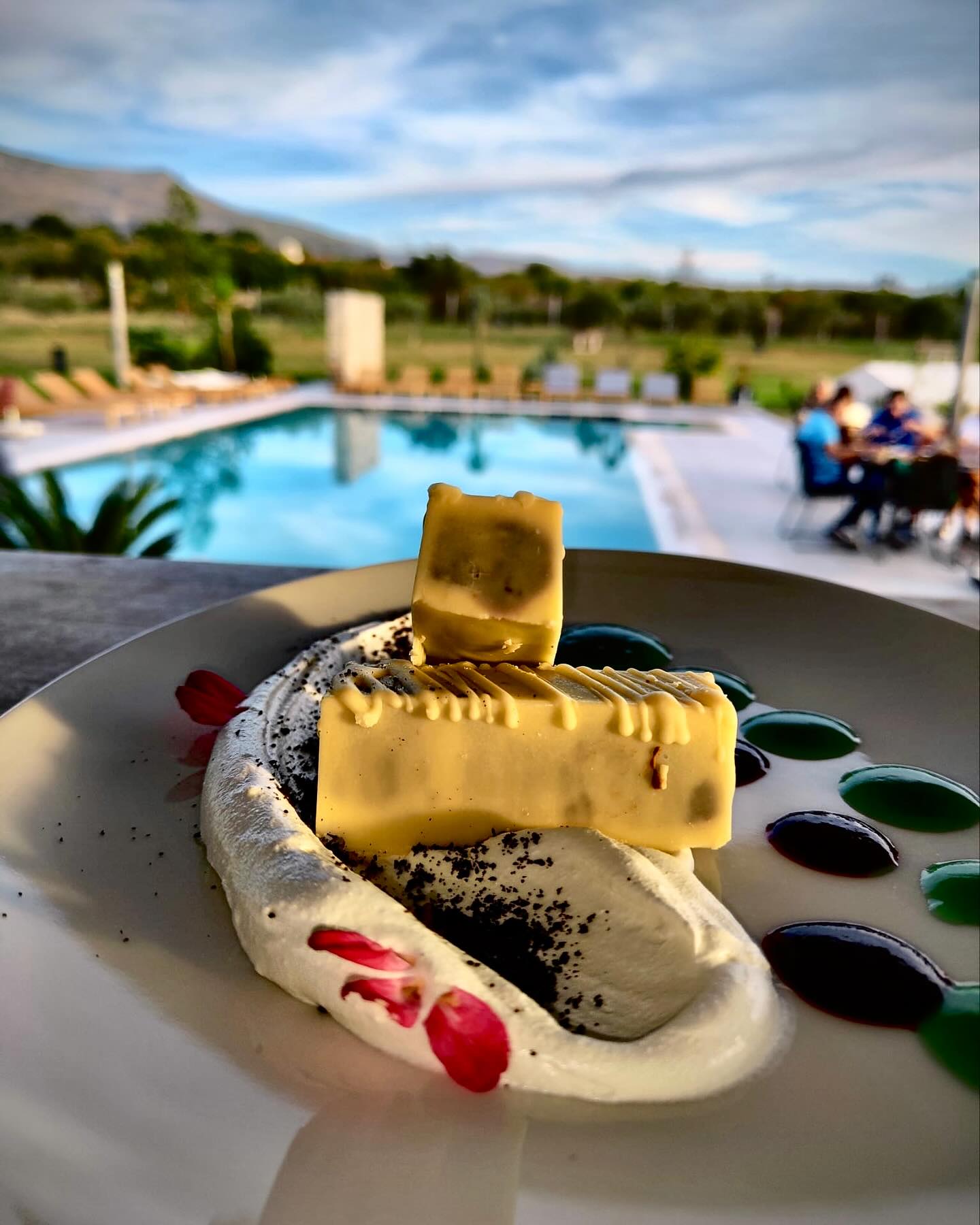Emporia Wine Dine Hotel