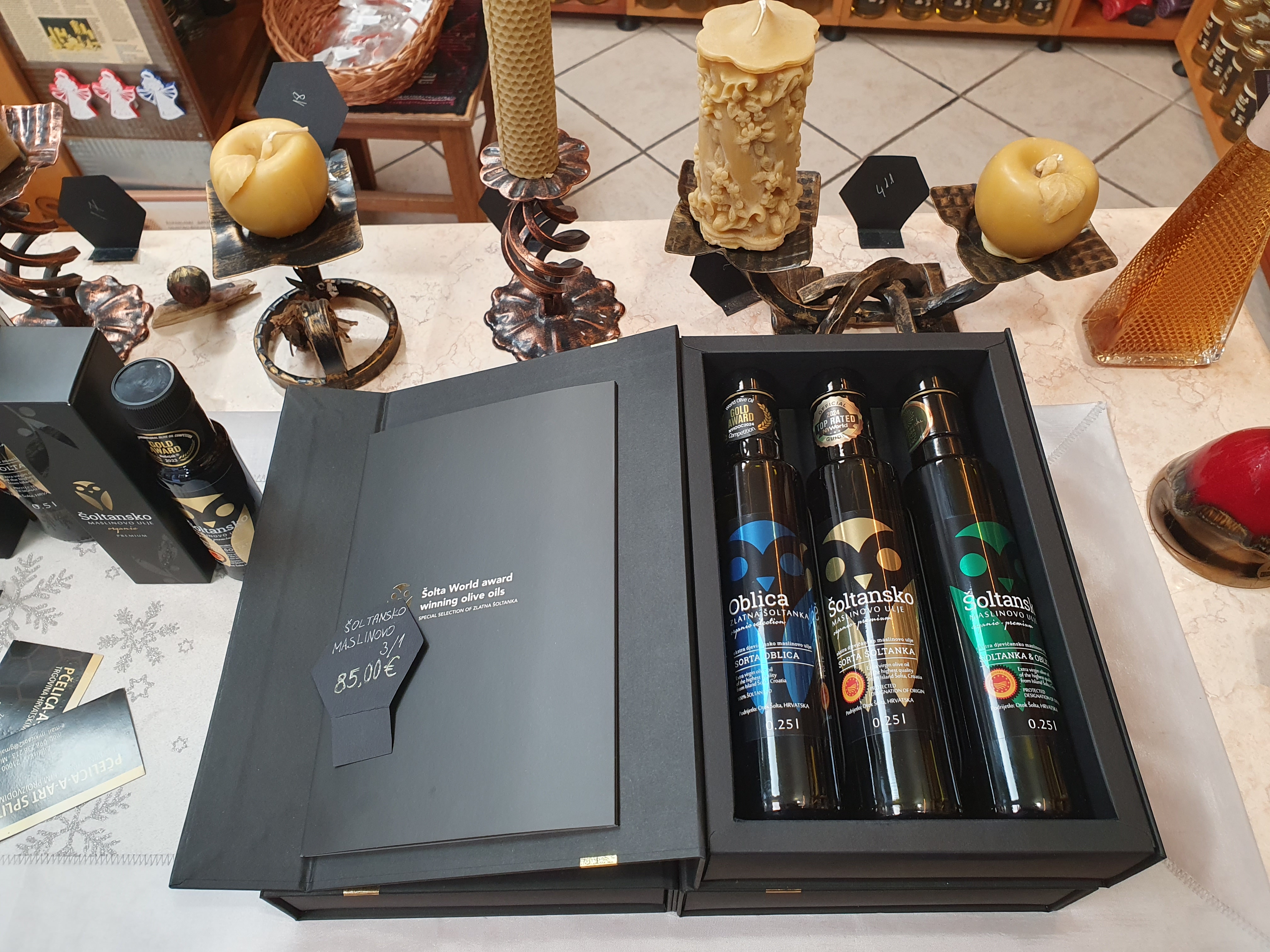 Pčelica -a-art SPLIT