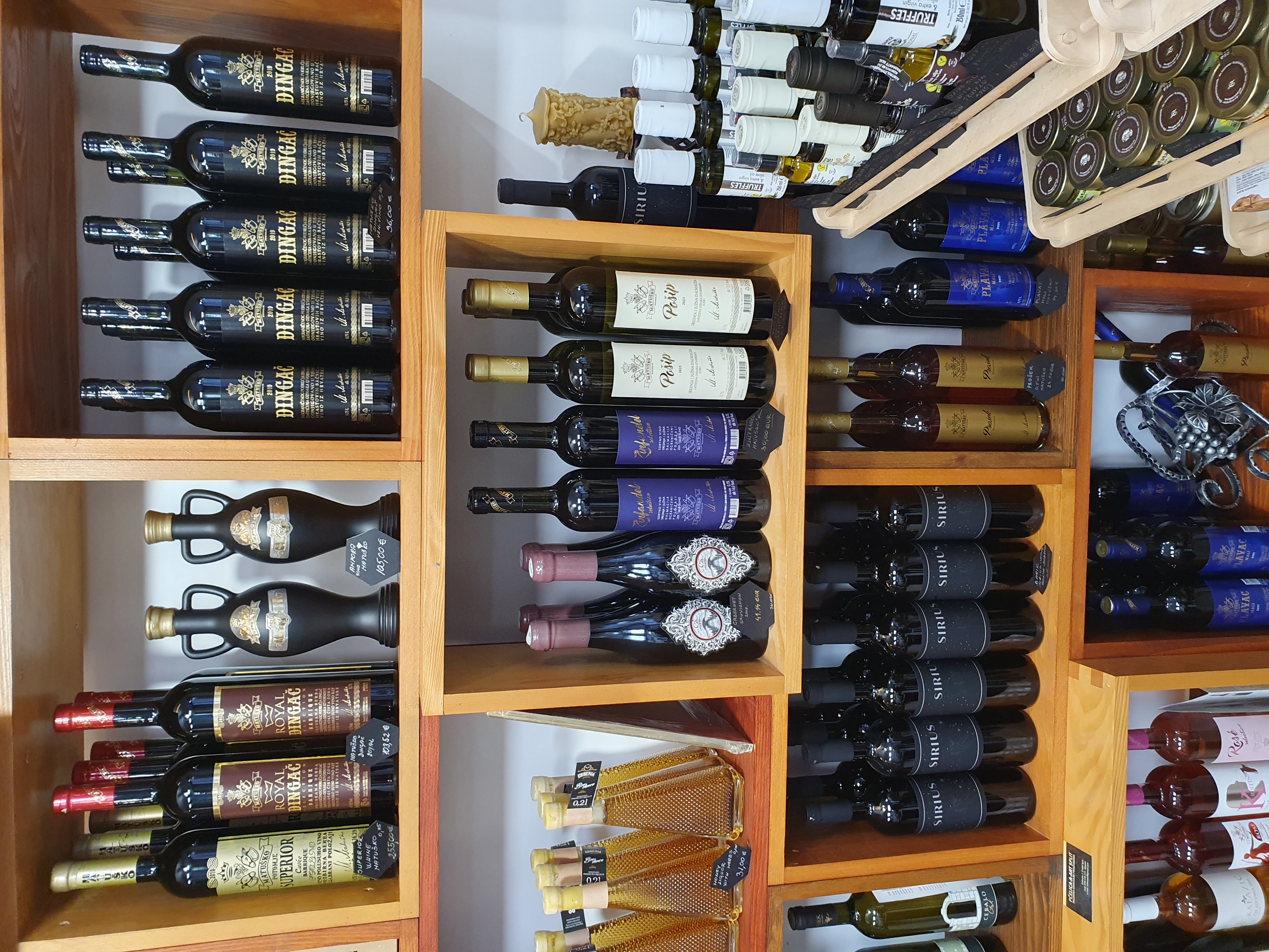 Pčelica -a-art SPLIT