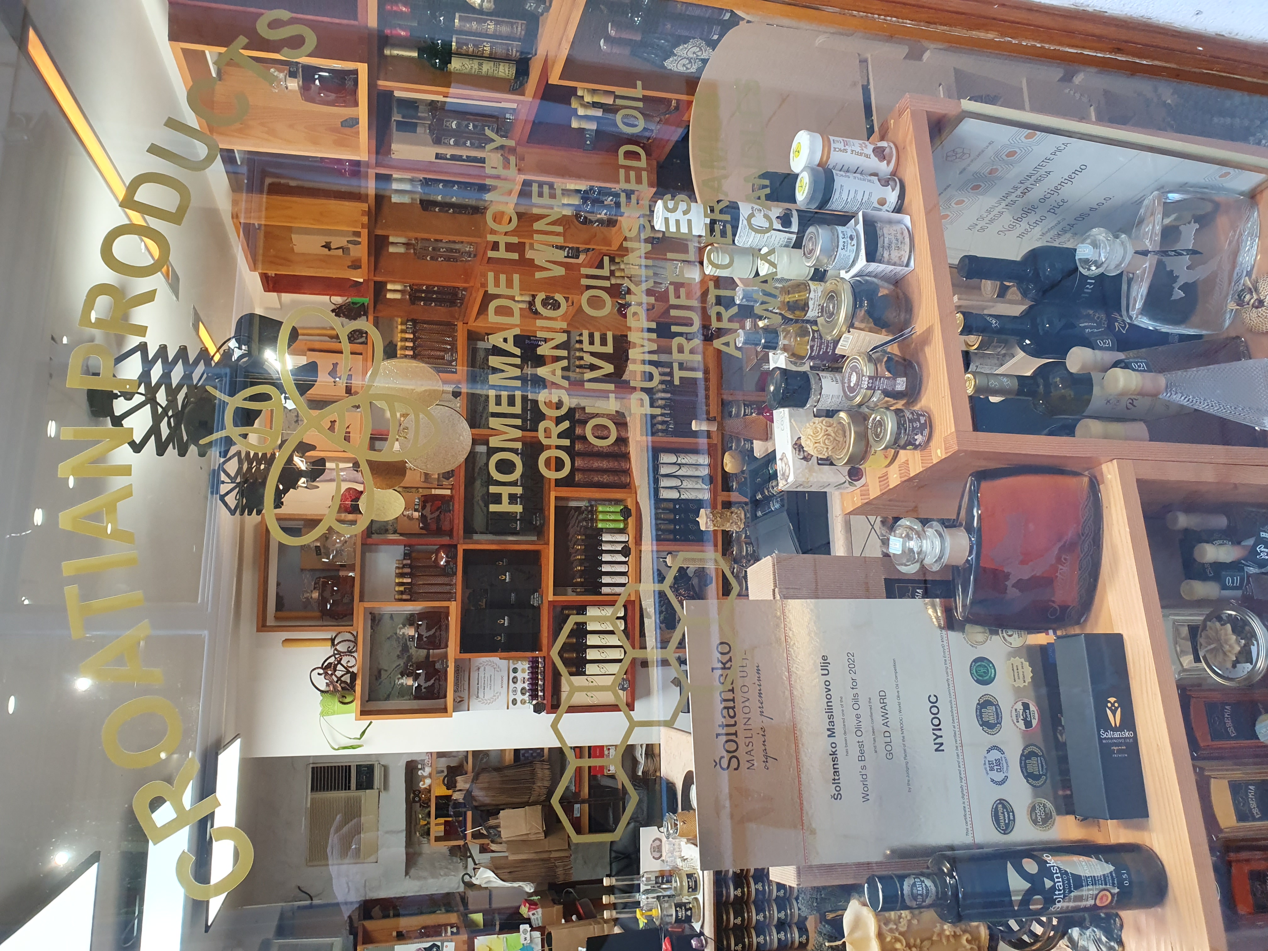 Pčelica -a-art SPLIT